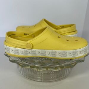 Crocs Walt‎ Disney World Clogs Yellow Comfort Shoes Size 7 Women's